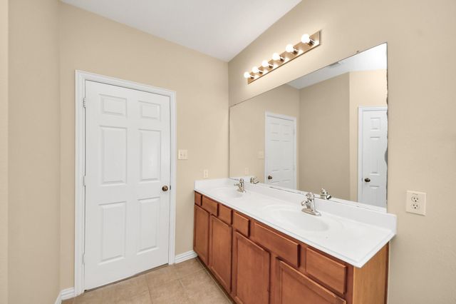 7030 Cornflower Lane, Katy, TX 77494