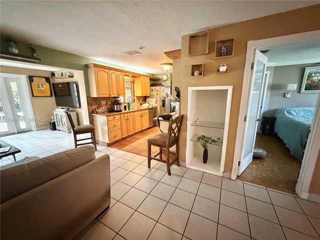 1581 SW 27th Ter, Fort Lauderdale, FL 33312