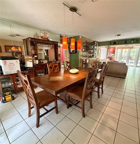 1581 SW 27th Ter, Fort Lauderdale, FL 33312