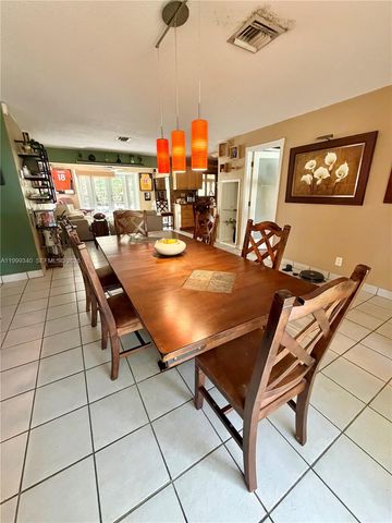 1581 SW 27th Ter, Fort Lauderdale, FL 33312