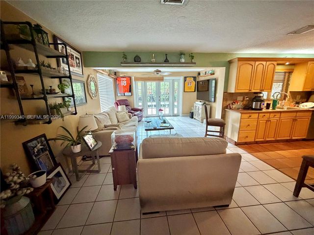 1581 SW 27th Ter, Fort Lauderdale, FL 33312