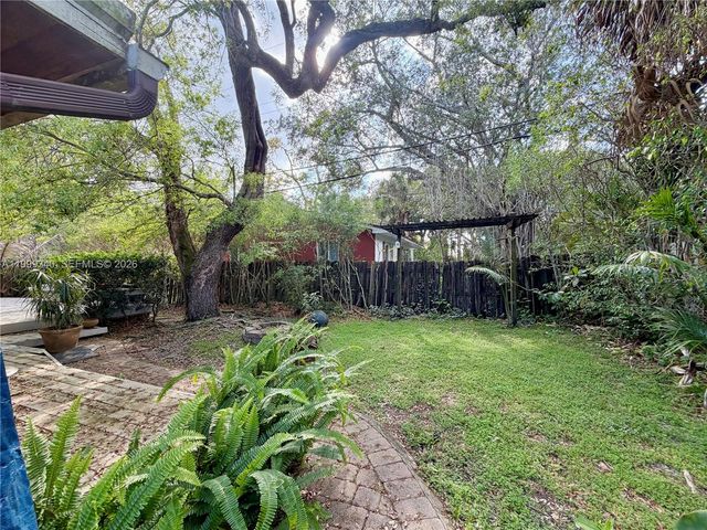 1581 SW 27th Ter, Fort Lauderdale, FL 33312