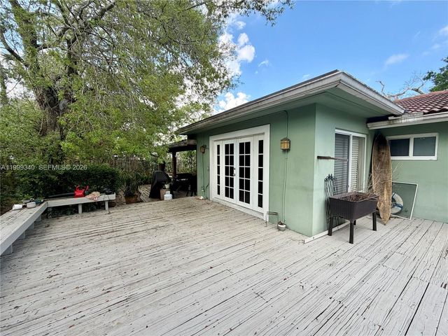 1581 SW 27th Ter, Fort Lauderdale, FL 33312