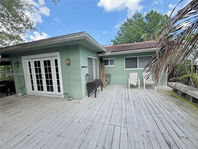 1581 SW 27th Ter, Fort Lauderdale, FL 33312