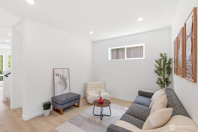 5716 NE 65th Street, Seattle, WA 98115