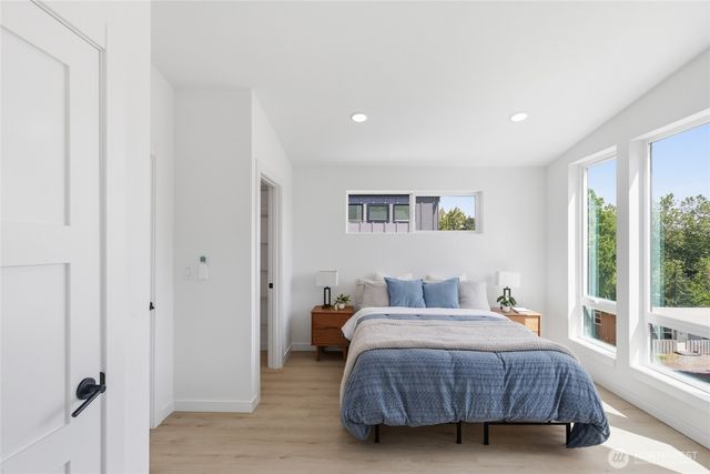 5716 NE 65th Street, Seattle, WA 98115