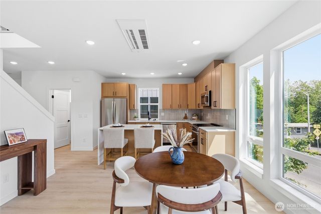 5716 NE 65th Street, Seattle, WA 98115
