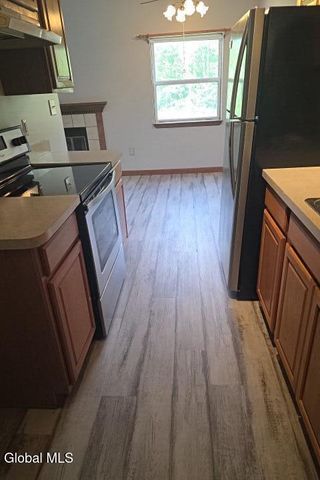 1102 Cambridge Manor Drive 2, Scotia, NY 12302