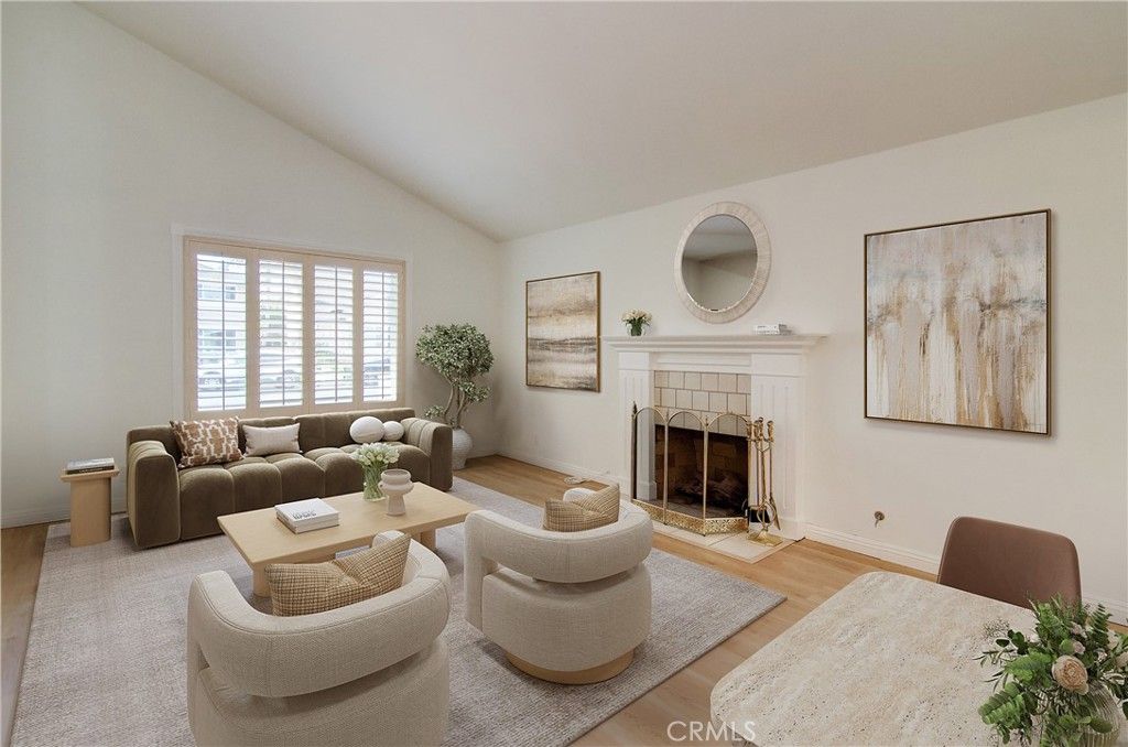 Image 2 of property listing at 4309 Dogwood Avenue, Seal Beach, CA 90740