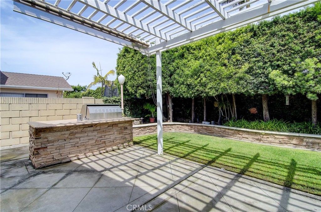 Image 39 of property listing at 4309 Dogwood Avenue, Seal Beach, CA 90740