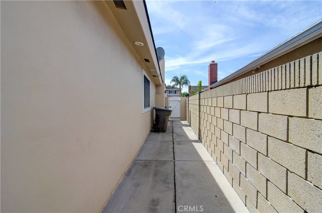 Image 40 of property listing at 4309 Dogwood Avenue, Seal Beach, CA 90740