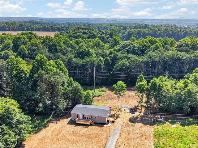 3785 Rockford Road, Dobson, NC 27017