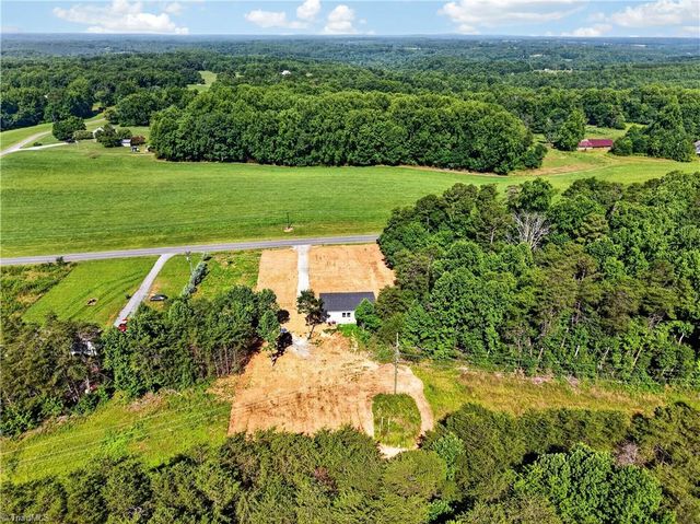 3785 Rockford Road, Dobson, NC 27017