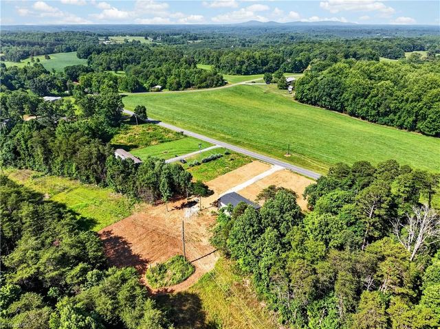 3785 Rockford Road, Dobson, NC 27017