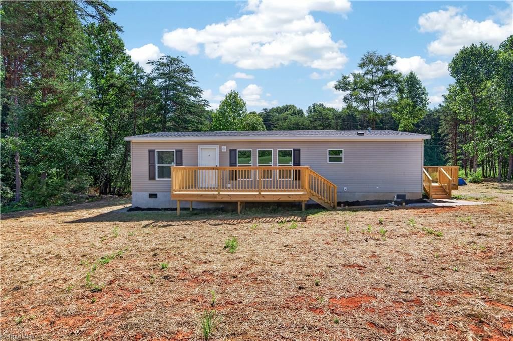 3785 Rockford Road, Dobson, NC 27017