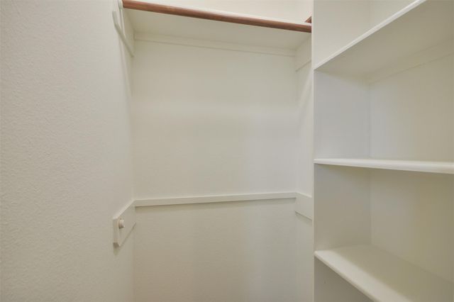 106 Eddy Street B, Humble, TX 77338