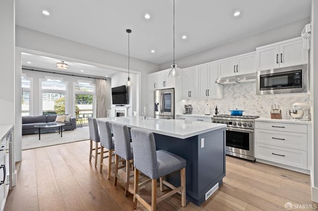 2155 Greenwich Street, San Francisco, CA 94123