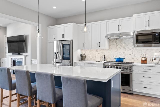 2155 Greenwich Street, San Francisco, CA 94123