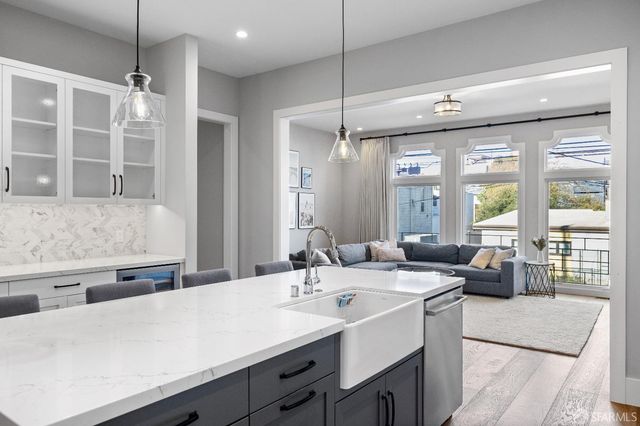 2155 Greenwich Street, San Francisco, CA 94123