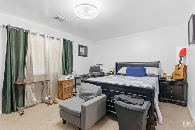 7115 Santana Sun Drive, Bakersfield, CA 93313