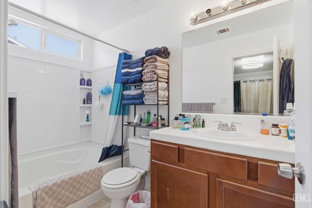 7115 Santana Sun Drive, Bakersfield, CA 93313