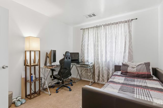 7115 Santana Sun Drive, Bakersfield, CA 93313