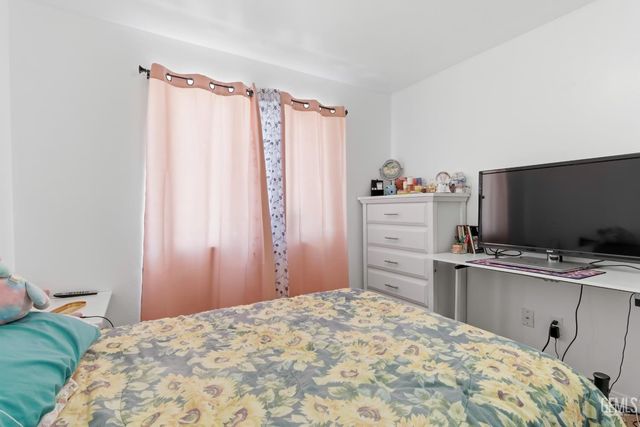 7115 Santana Sun Drive, Bakersfield, CA 93313