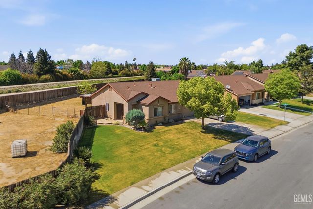 7115 Santana Sun Drive, Bakersfield, CA 93313