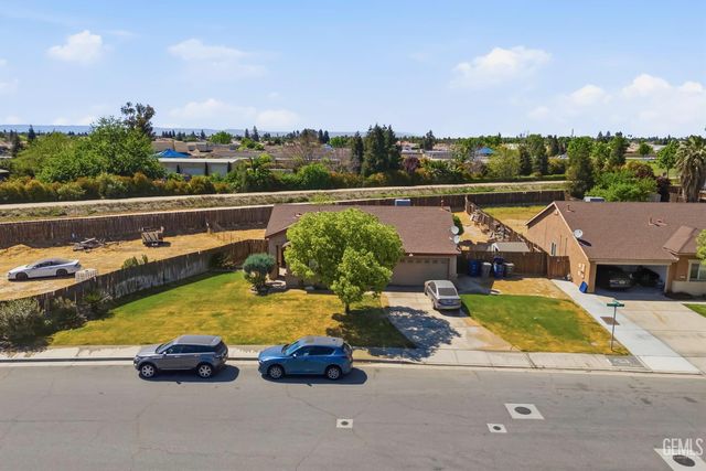 7115 Santana Sun Drive, Bakersfield, CA 93313