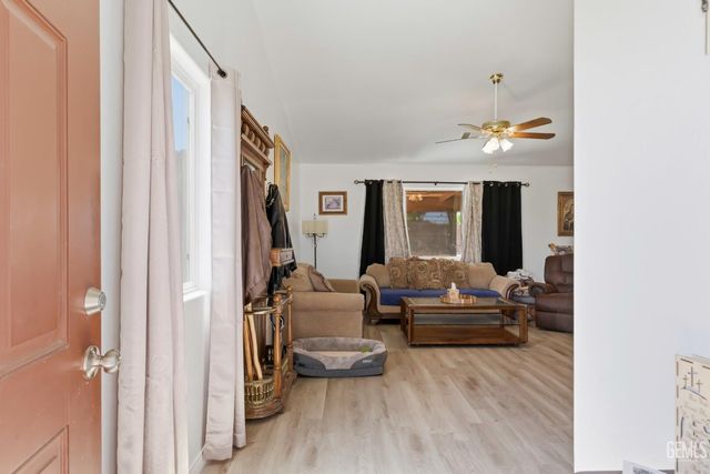 7115 Santana Sun Drive, Bakersfield, CA 93313