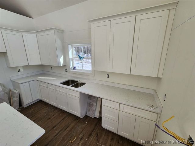 1318 Forest Grove Lane, North Vernon, IN 47265