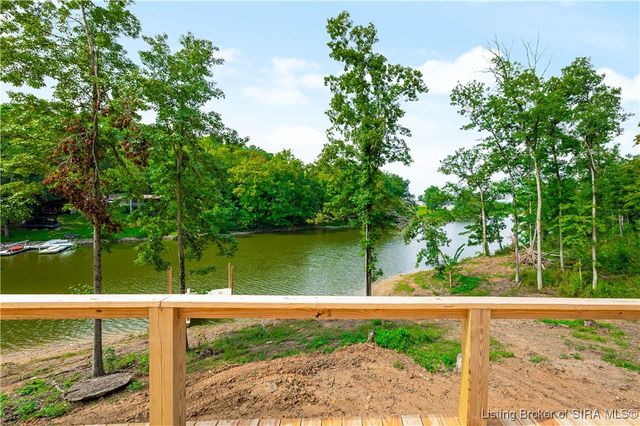 1318 Forest Grove Lane, North Vernon, IN 47265