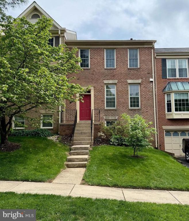 4105 MEADOW FIELD CT, Fairfax, VA 22033