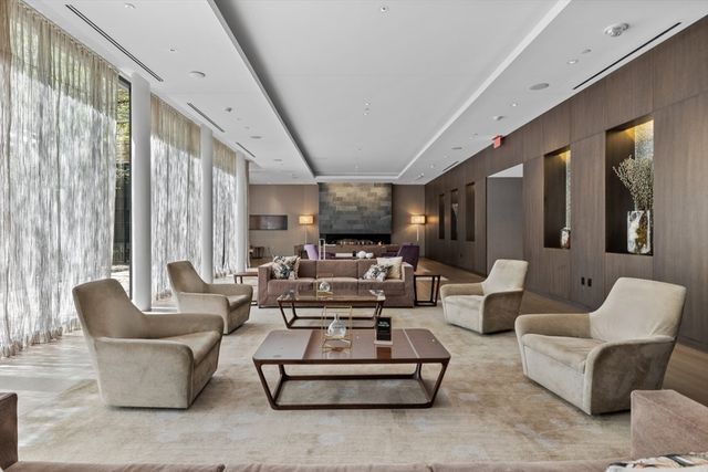 580 Washington Street 1106, Boston, MA 02111