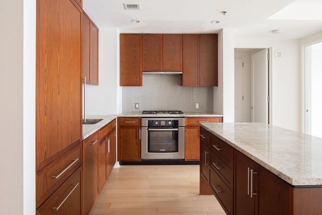 580 Washington Street 1106, Boston, MA 02111