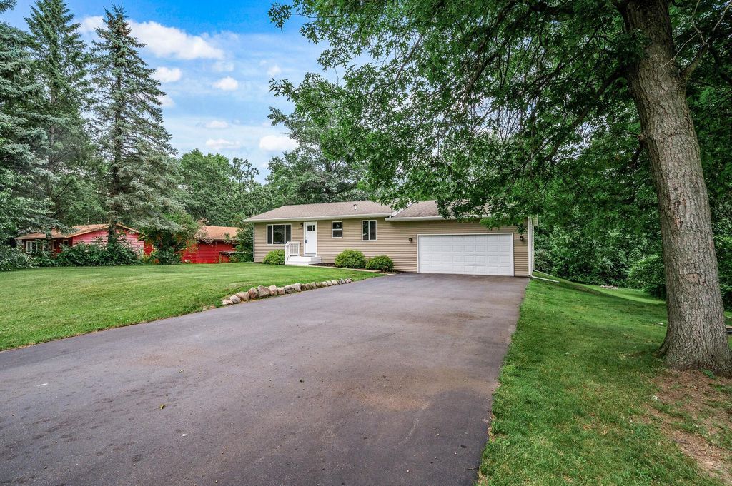 25885 101st Street NW, Livonia Twp, MN 55398