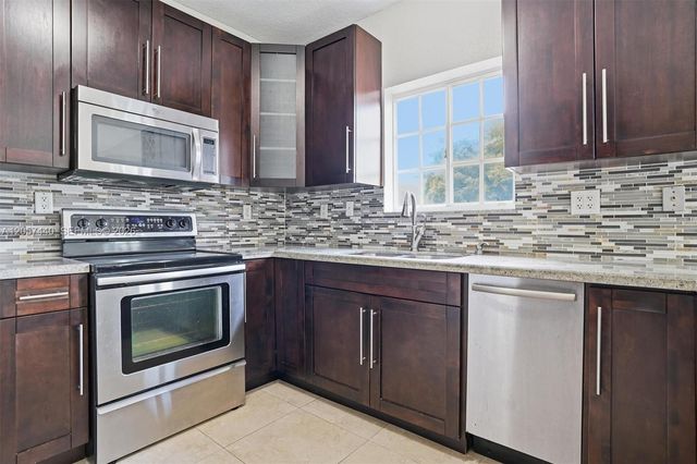 12242 SW 148th Terrace, Miami, FL 33186