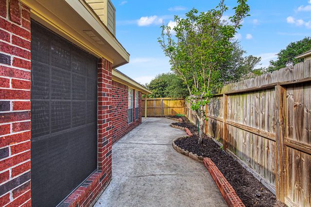 2126 Highland Bay Court, Katy, TX 77450