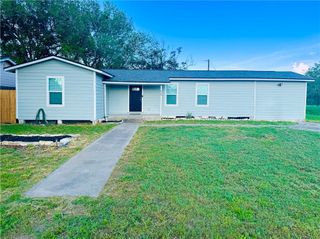 2514 Dwyer Dr, Corpus Christi, TX 78410