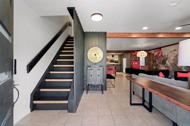 8721 Mountain Crest DR, Austin, TX 78735