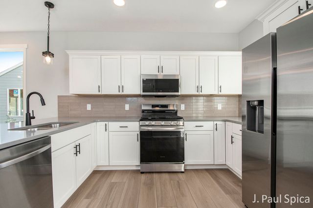 1209 Madera Court SW, Byron Center, MI 49315