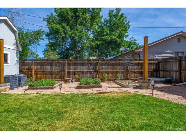 7513 Saulsbury St, Arvada, CO 80003