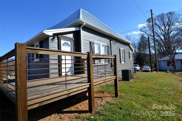 150 Hoyle Street 7, Marion, NC 28752