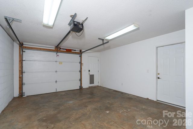 2116 Quail Drive NW, Concord, NC 28027