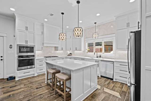 1880 Indigo Cove, Conway, AR 72034