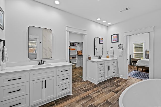 1880 Indigo Cove, Conway, AR 72034