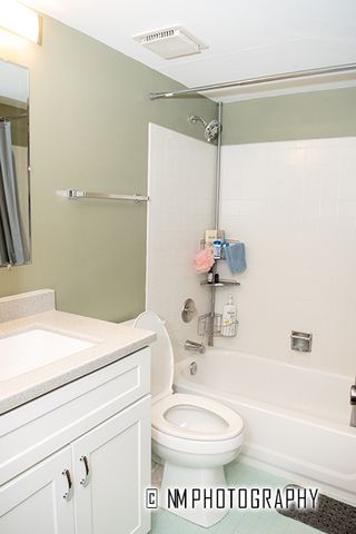 9182 South Road A, Palos Hills, IL 60465