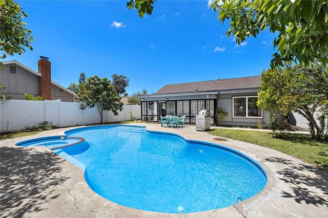 23512 Lipari, Laguna Hills, CA 92653