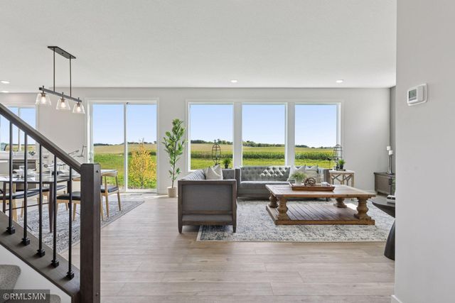 10115 Blackmoor Road, Woodbury, MN 55129