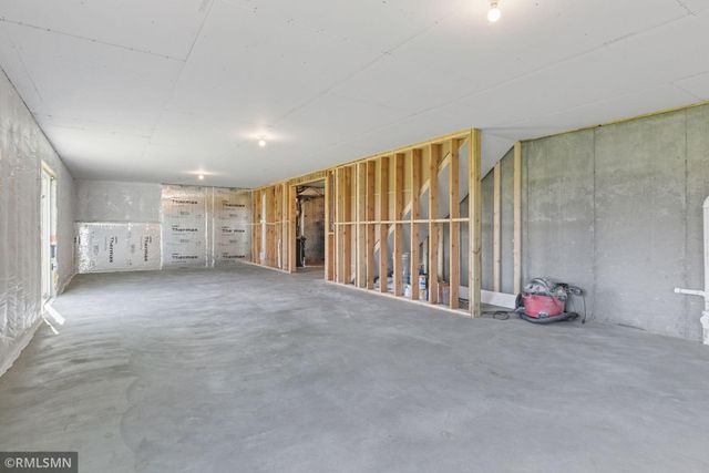 10115 Blackmoor Road, Woodbury, MN 55129